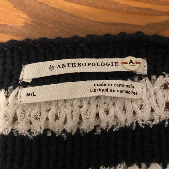 Women’s Anthropologie sweater! - Picture 2 of 2